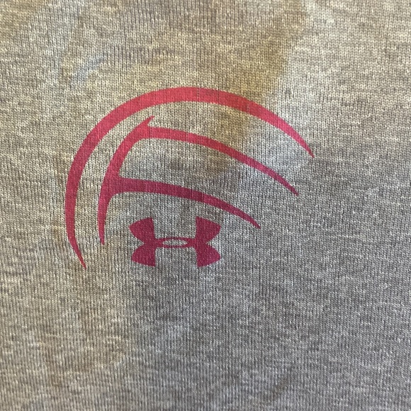 Under Armour semi-fitted volleyball shirt. S - Picture 6 of 7
